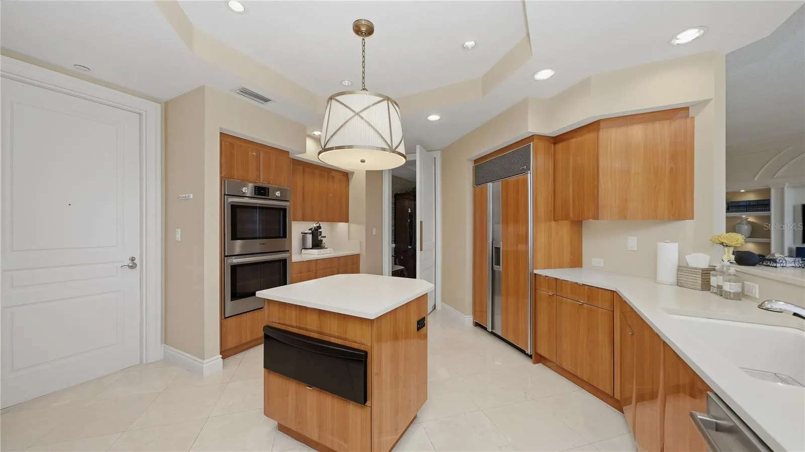 2050 BENJAMIN FRANKLIN DR #B704 #B704
