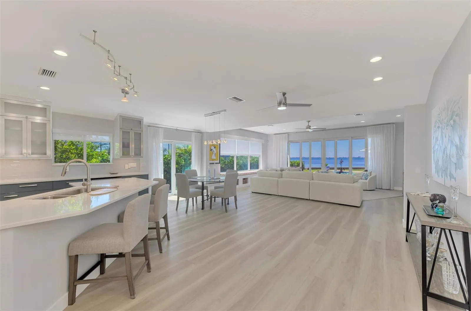 3931 BAY SHORE RD
