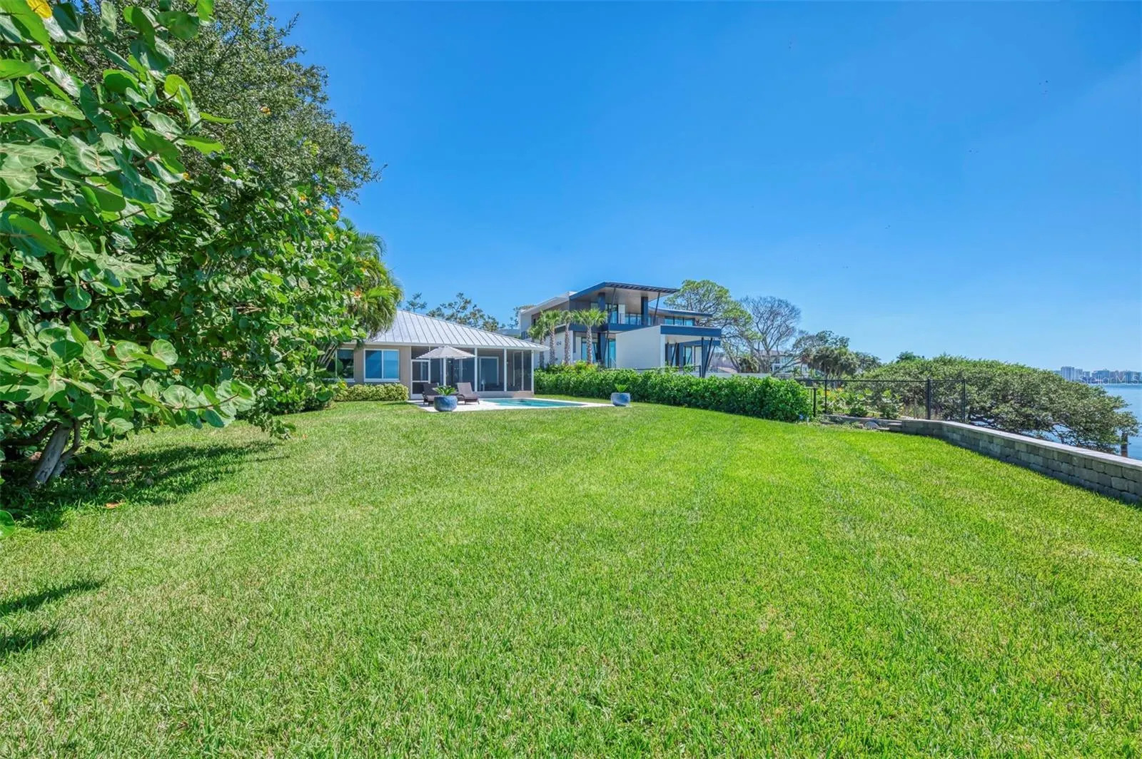 3931 BAY SHORE RD