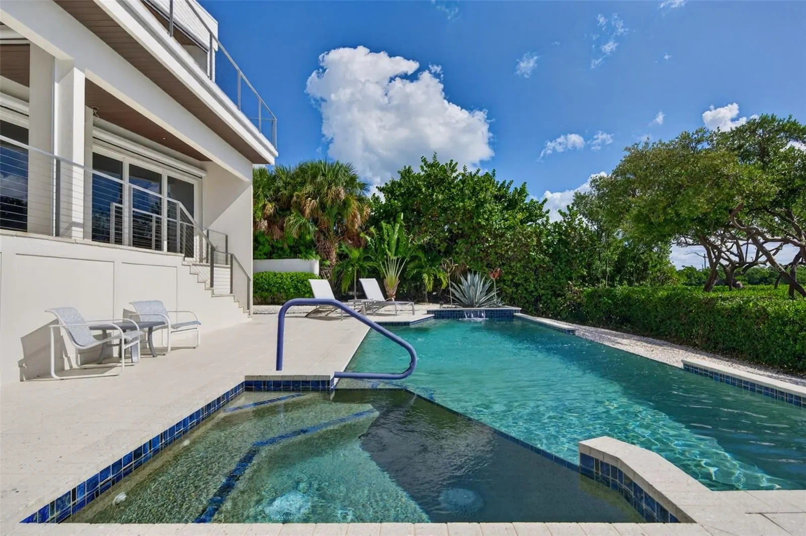 222 MORNINGSIDE DR