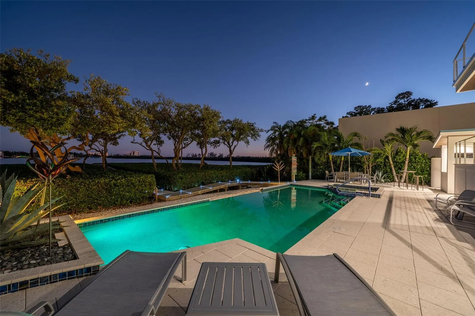 222 MORNINGSIDE DR