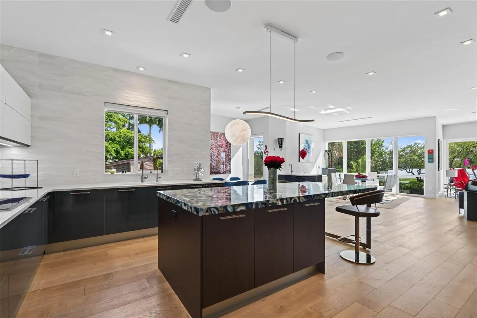 222 MORNINGSIDE DR