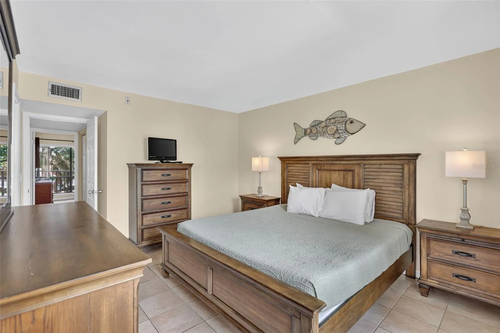 6157 MIDNIGHT PASS RD #E53 #E53