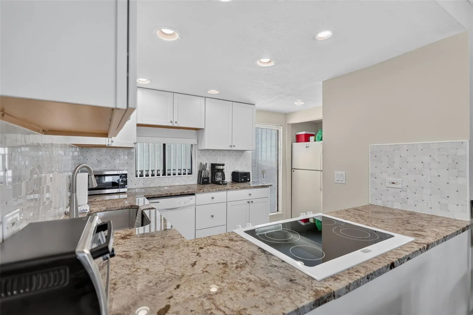 6157 MIDNIGHT PASS RD #E53 #E53