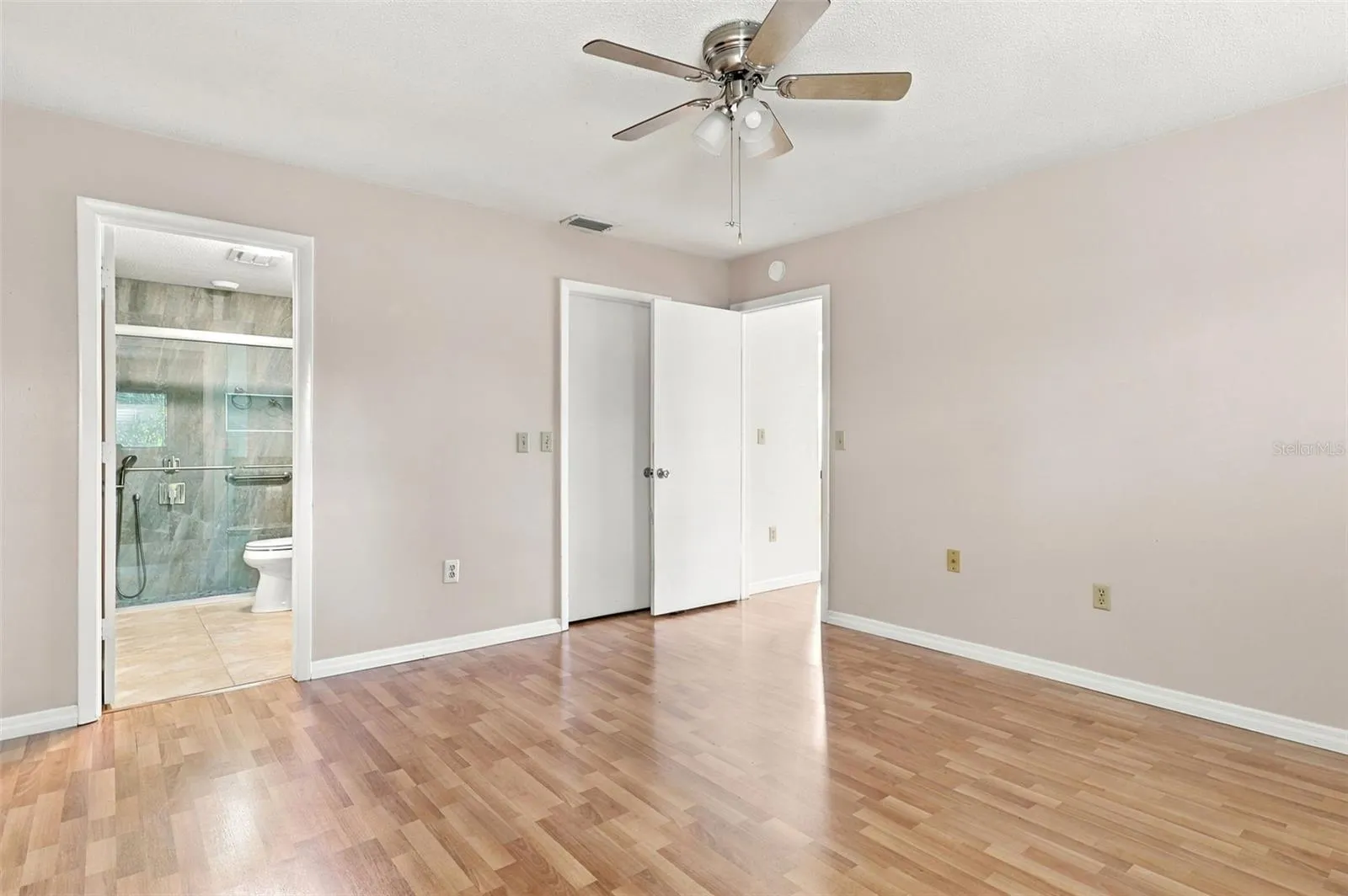 6272 GREEN VIEW CIR #114 #114