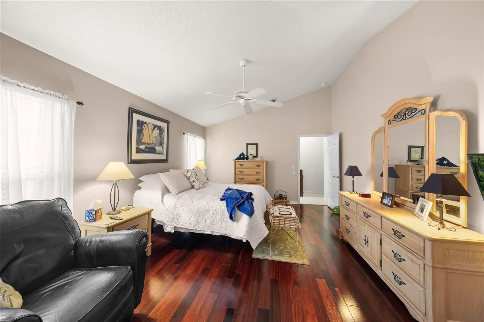 6704 DEERING CIR