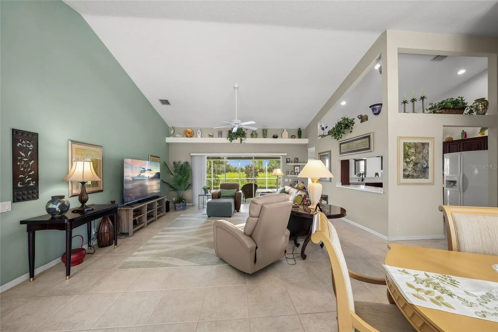 6704 DEERING CIR