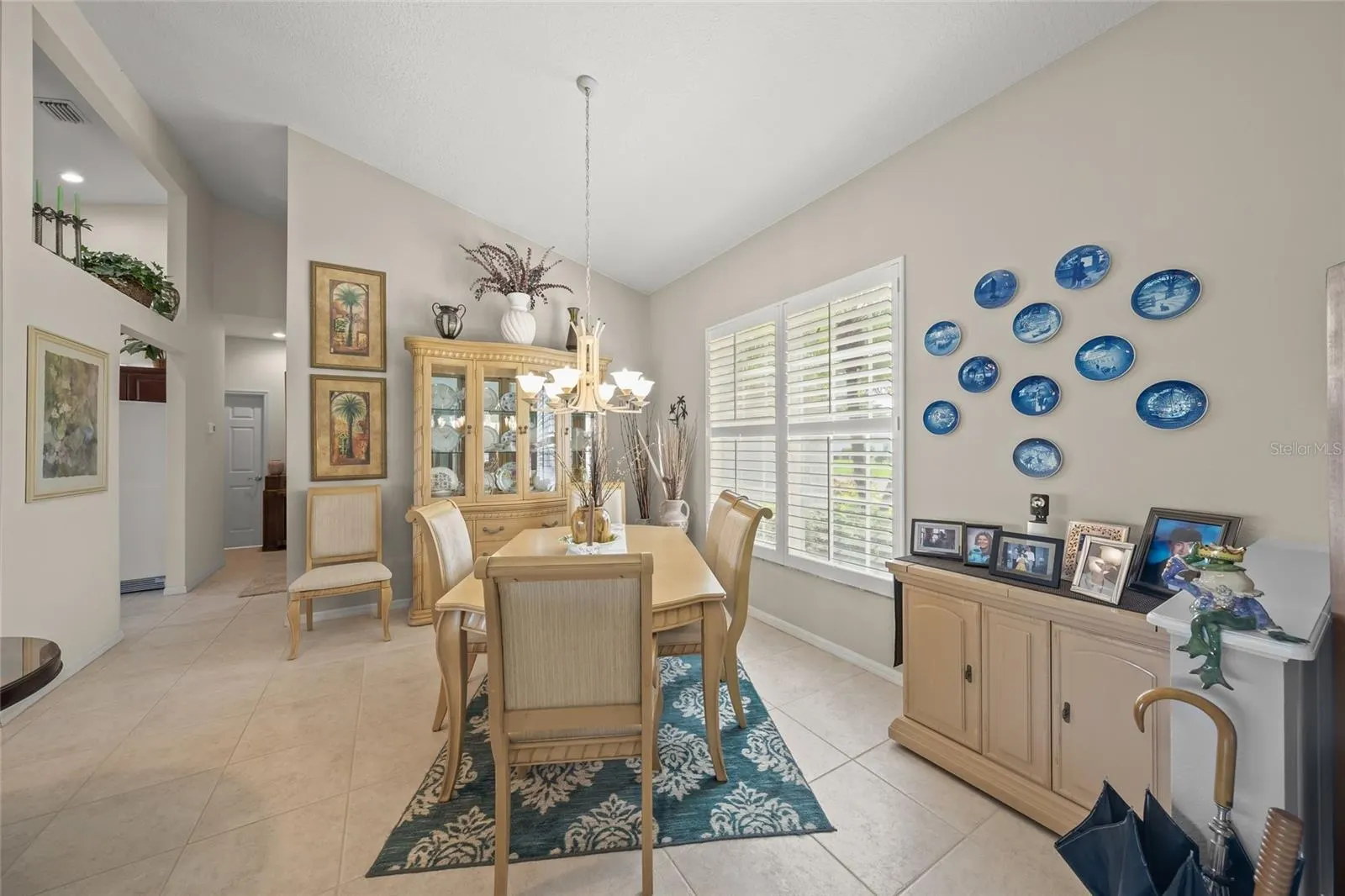 6704 DEERING CIR