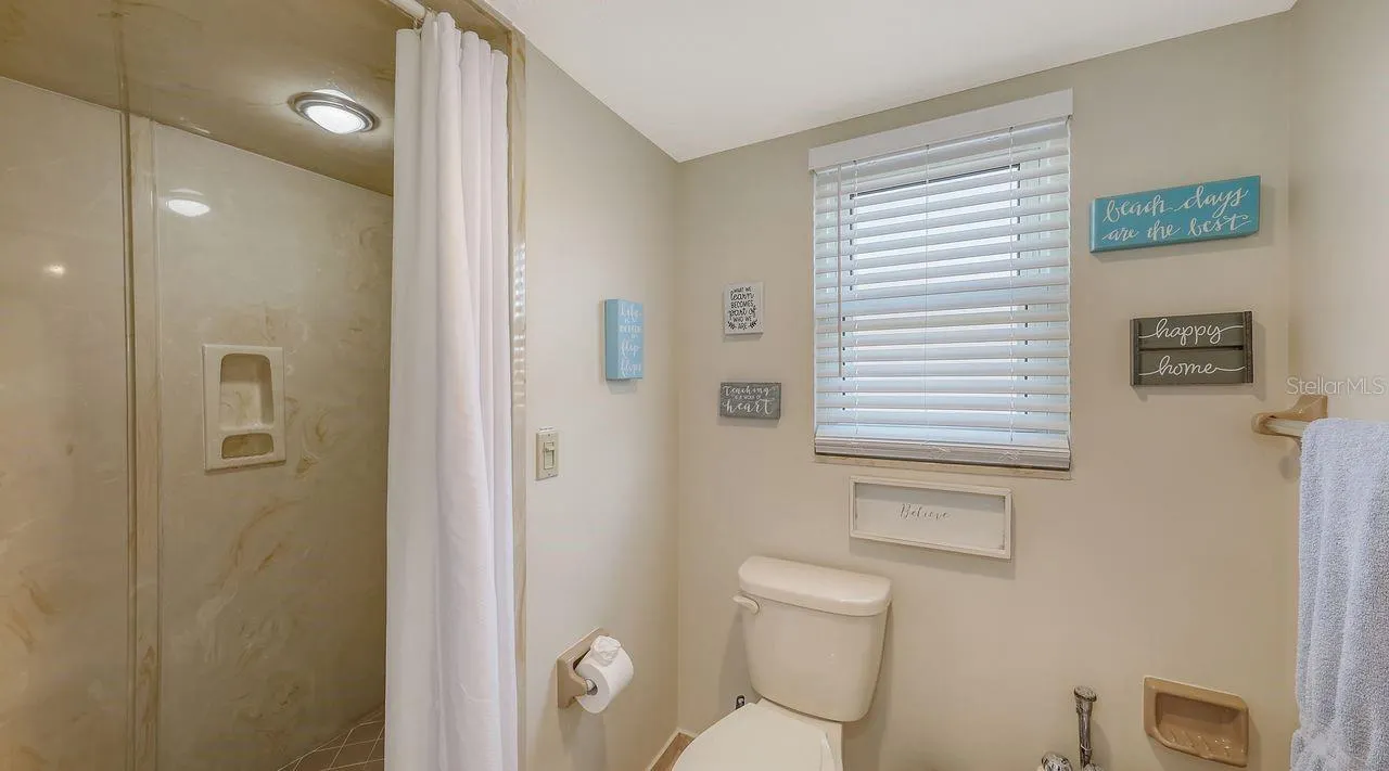 126 AVENIDA VENECCIA