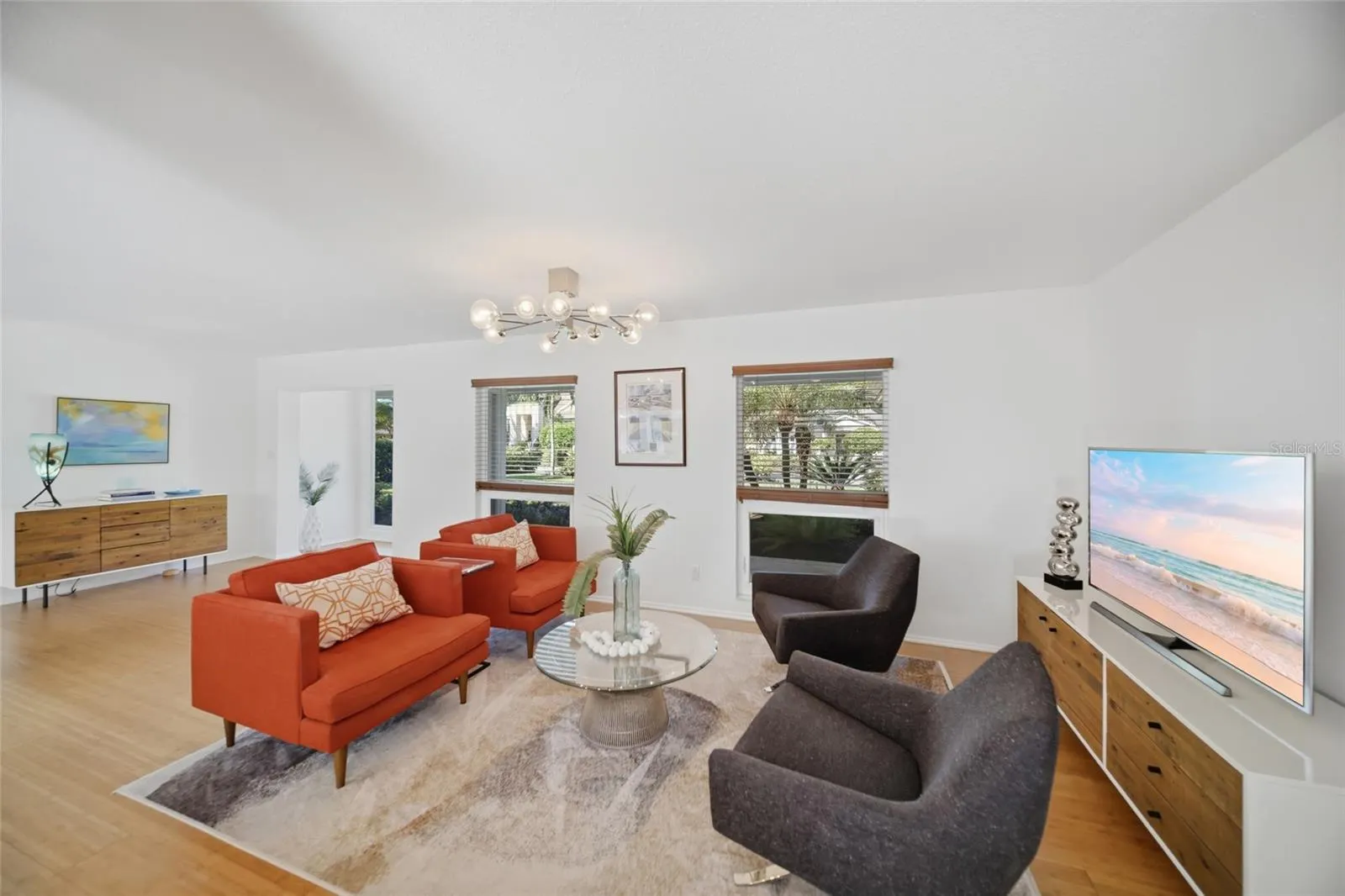 607 OWL WAY