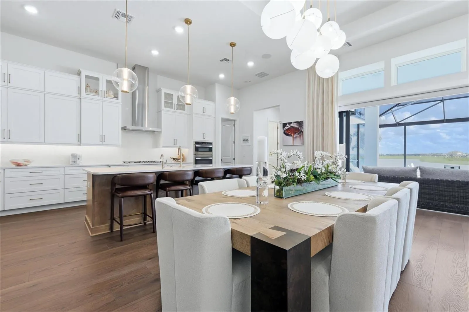 18504 FOXTAIL LOOP