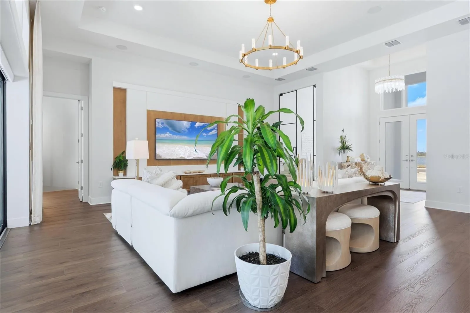 18504 FOXTAIL LOOP