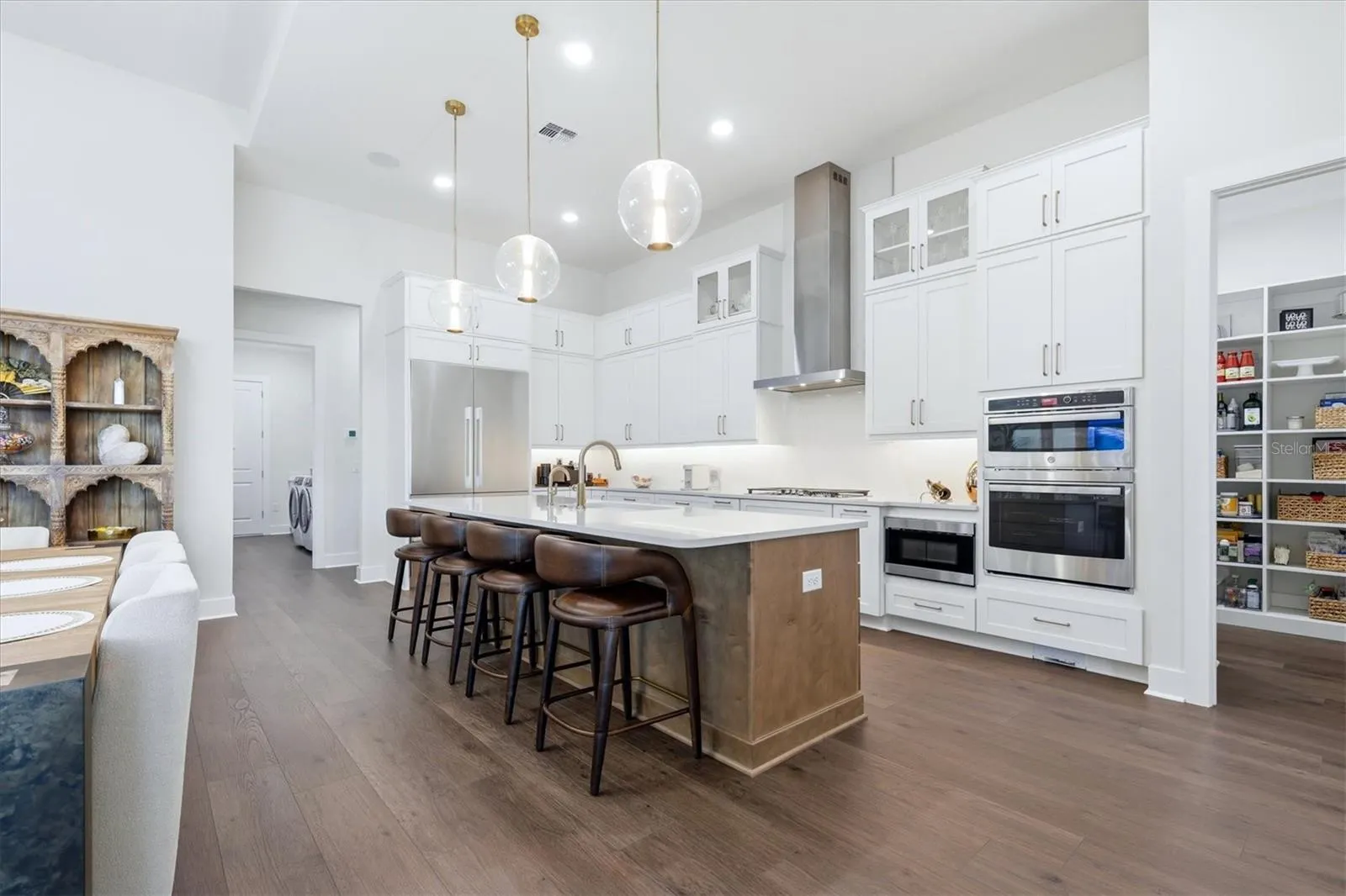 18504 FOXTAIL LOOP
