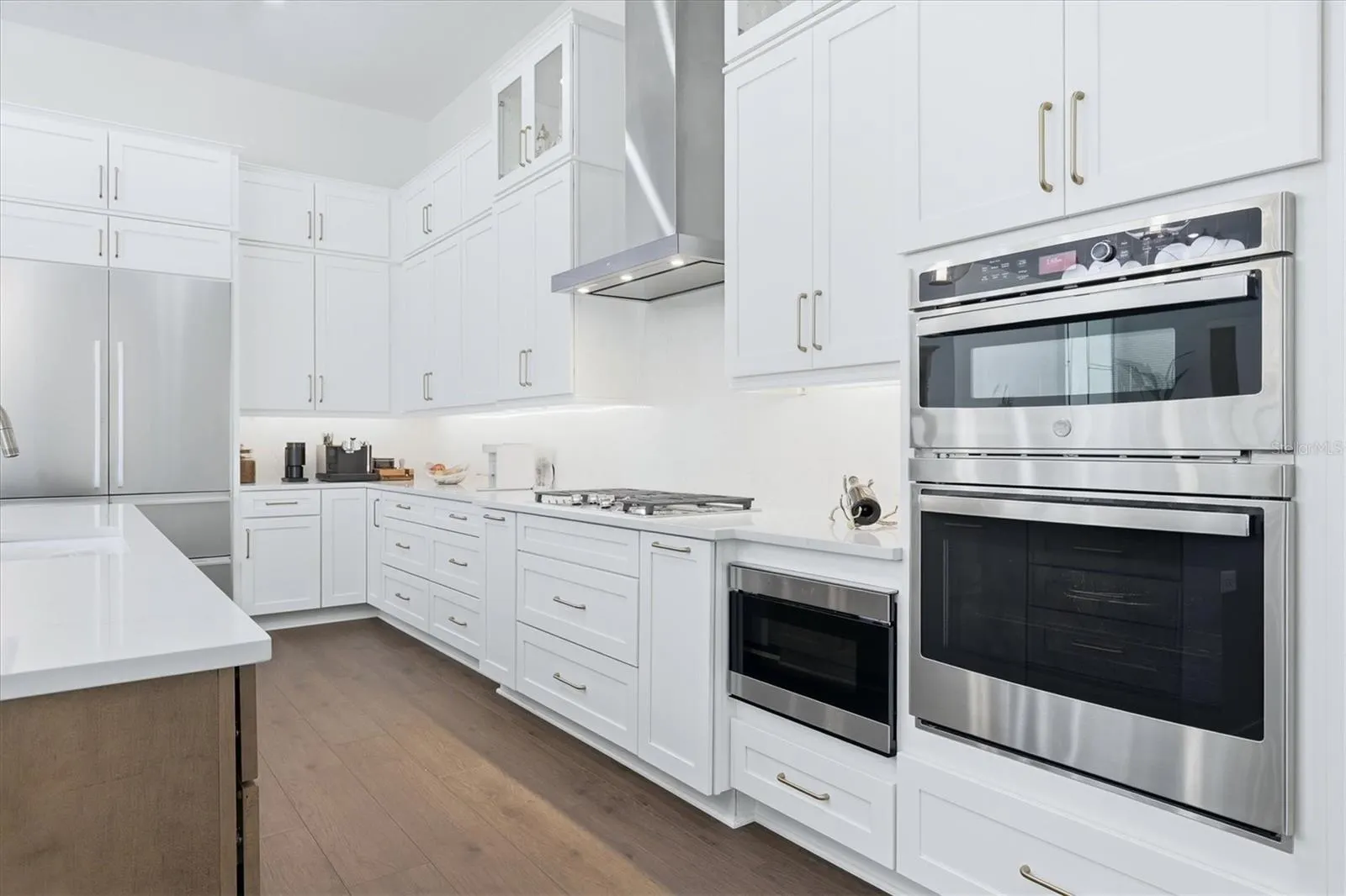 18504 FOXTAIL LOOP