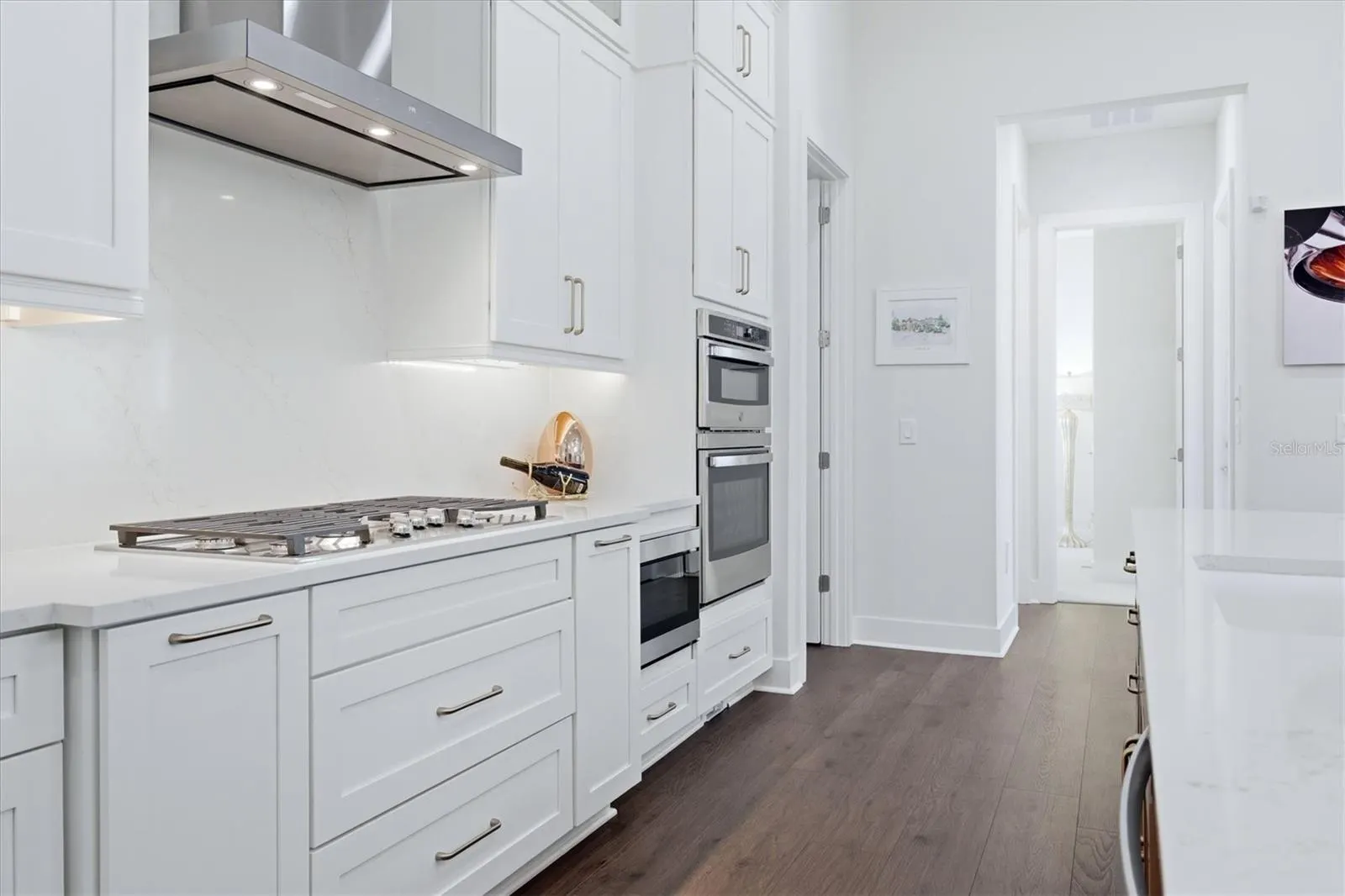18504 FOXTAIL LOOP