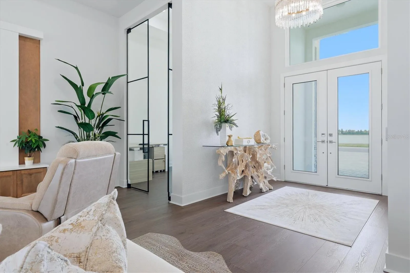 18504 FOXTAIL LOOP