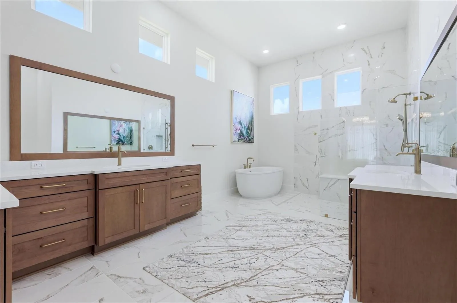 18504 FOXTAIL LOOP