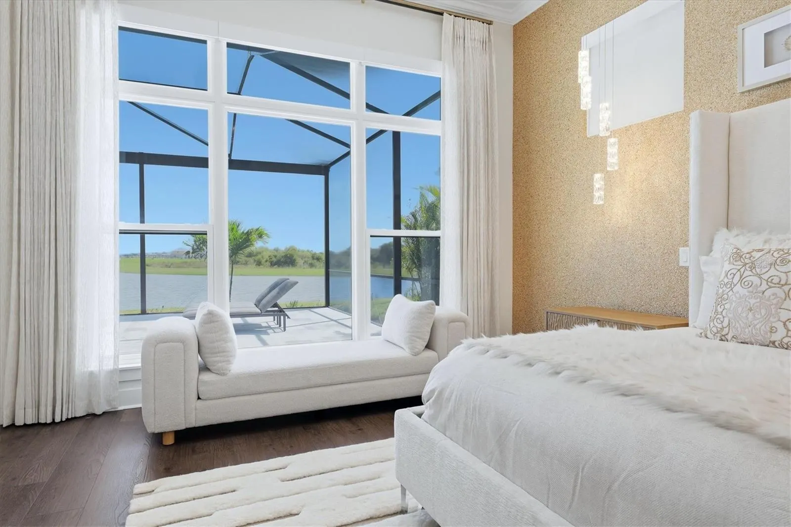 18504 FOXTAIL LOOP