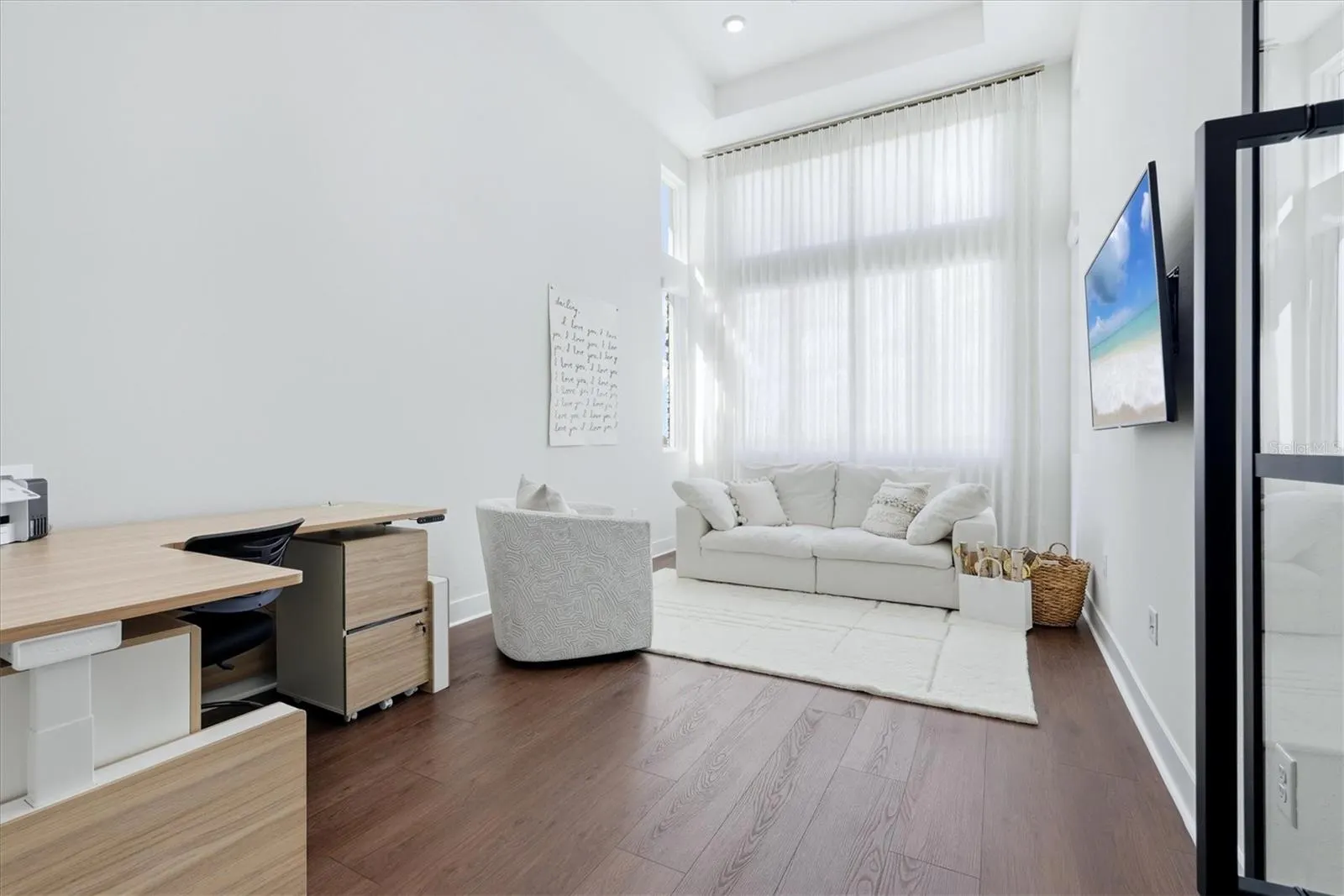 18504 FOXTAIL LOOP