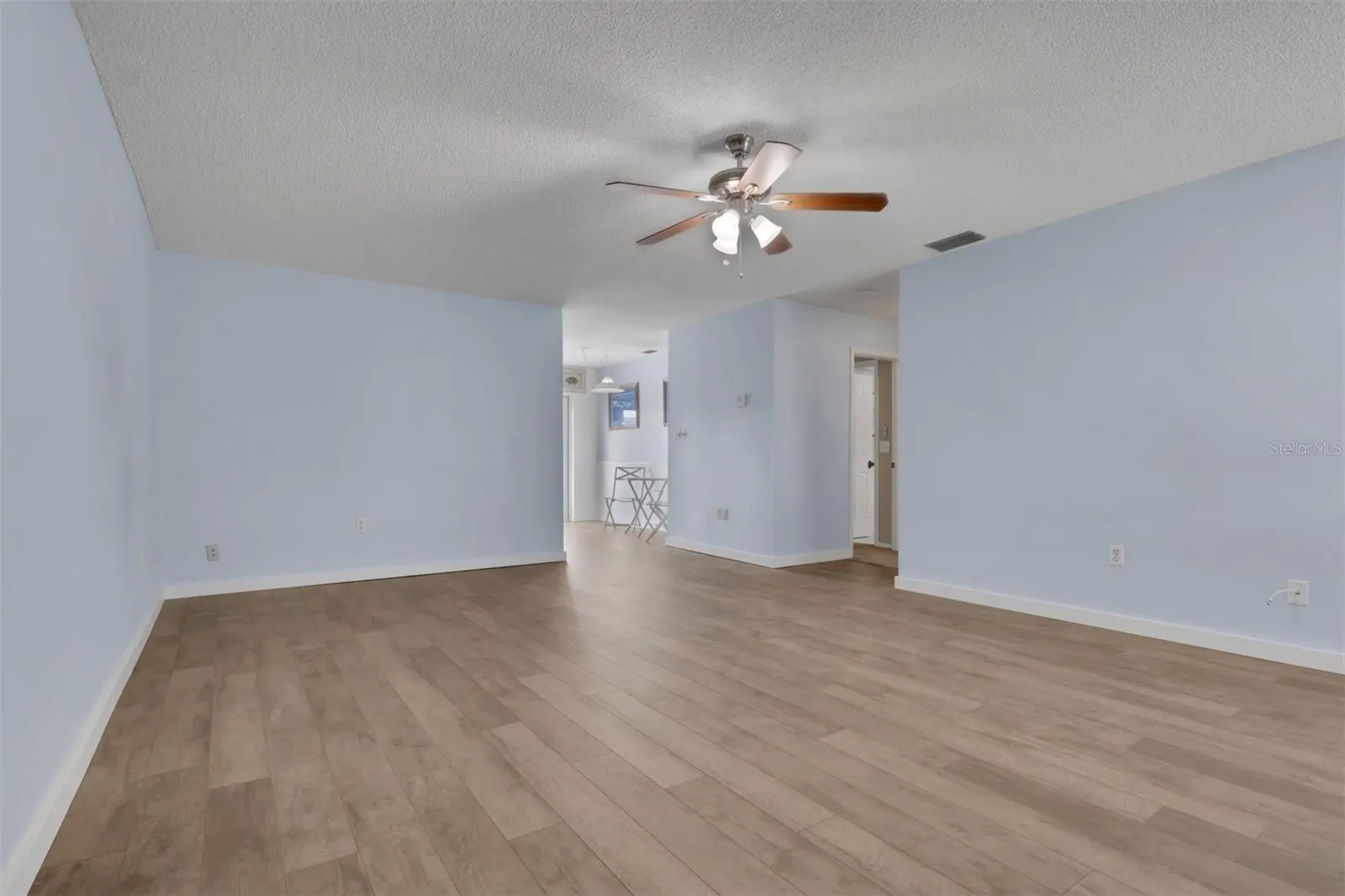 180 CYPRESS WAY E #C218 #C218