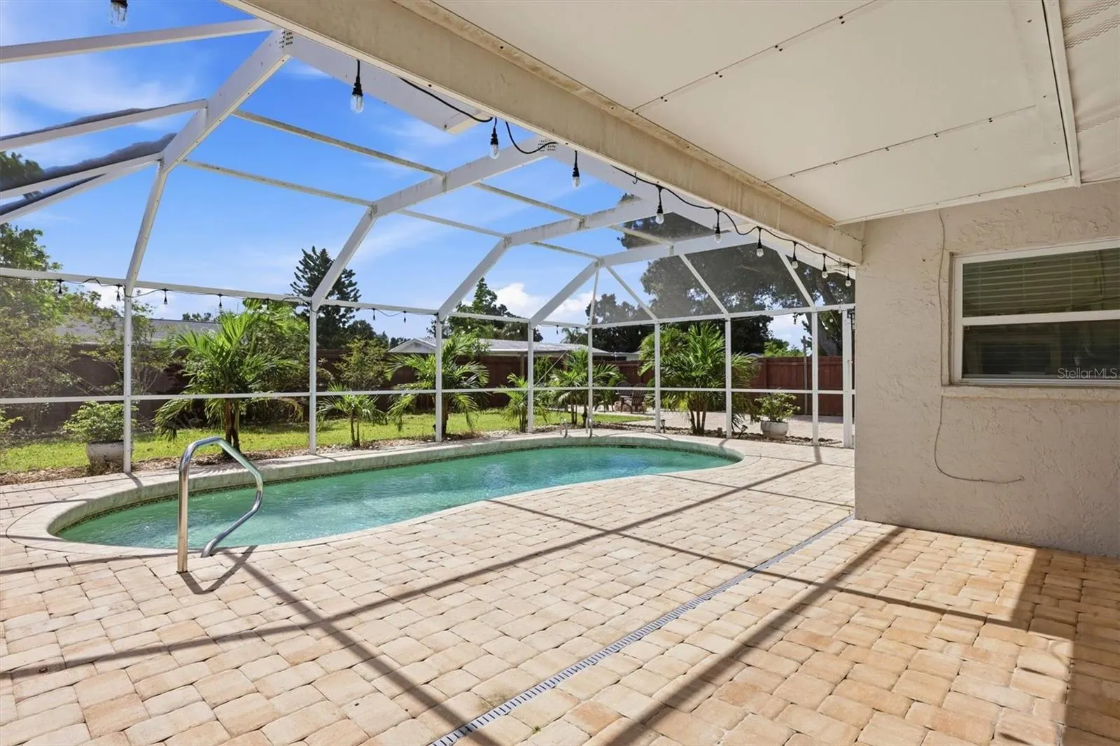 828 PONDEROSA PINE LN