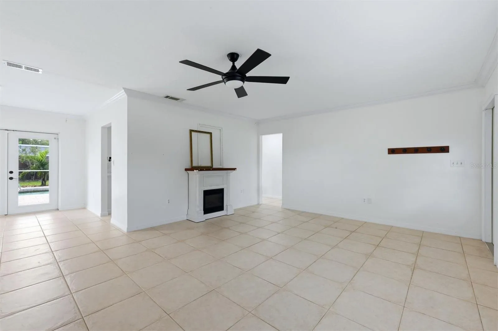 828 PONDEROSA PINE LN