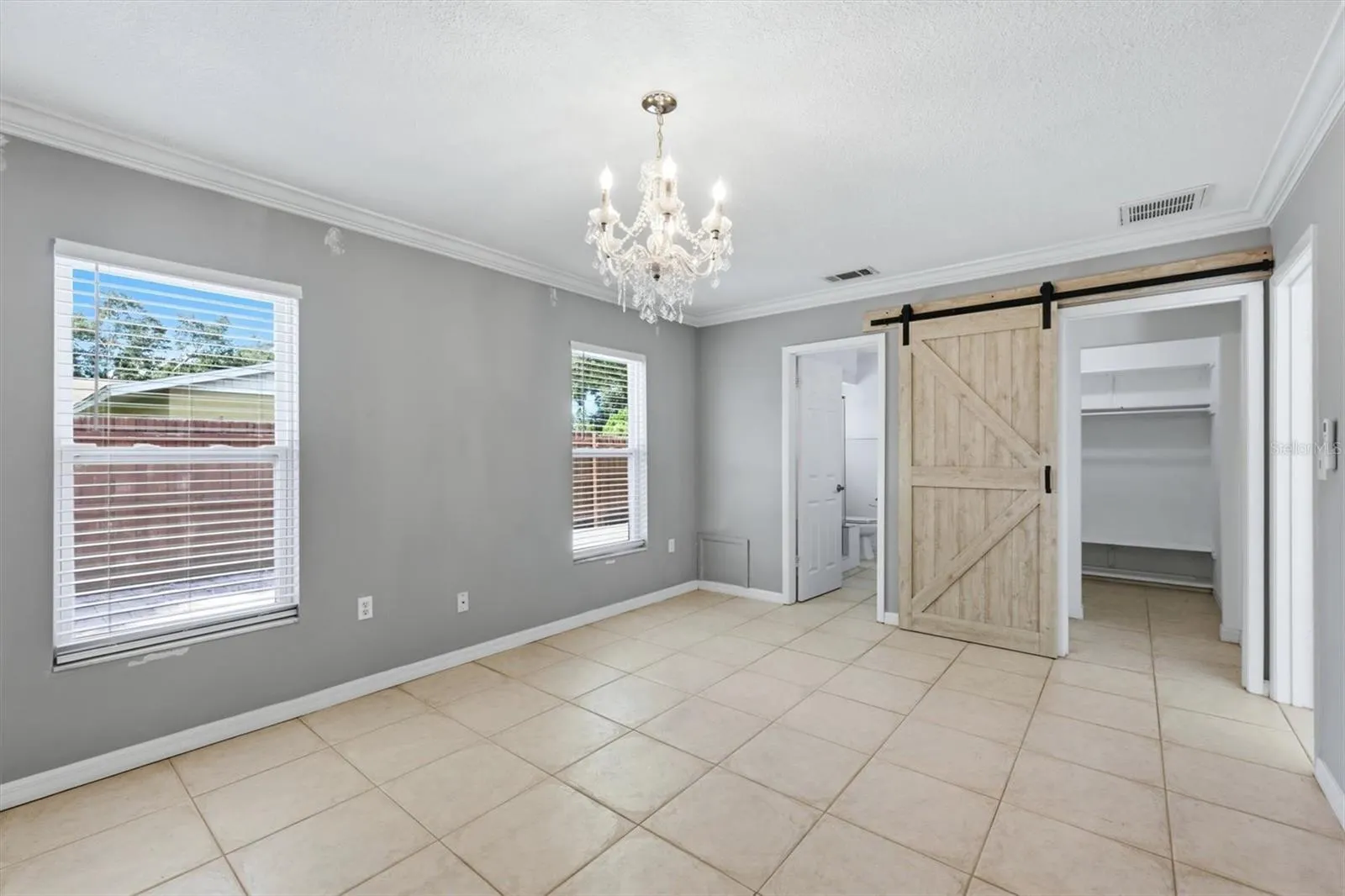 828 PONDEROSA PINE LN