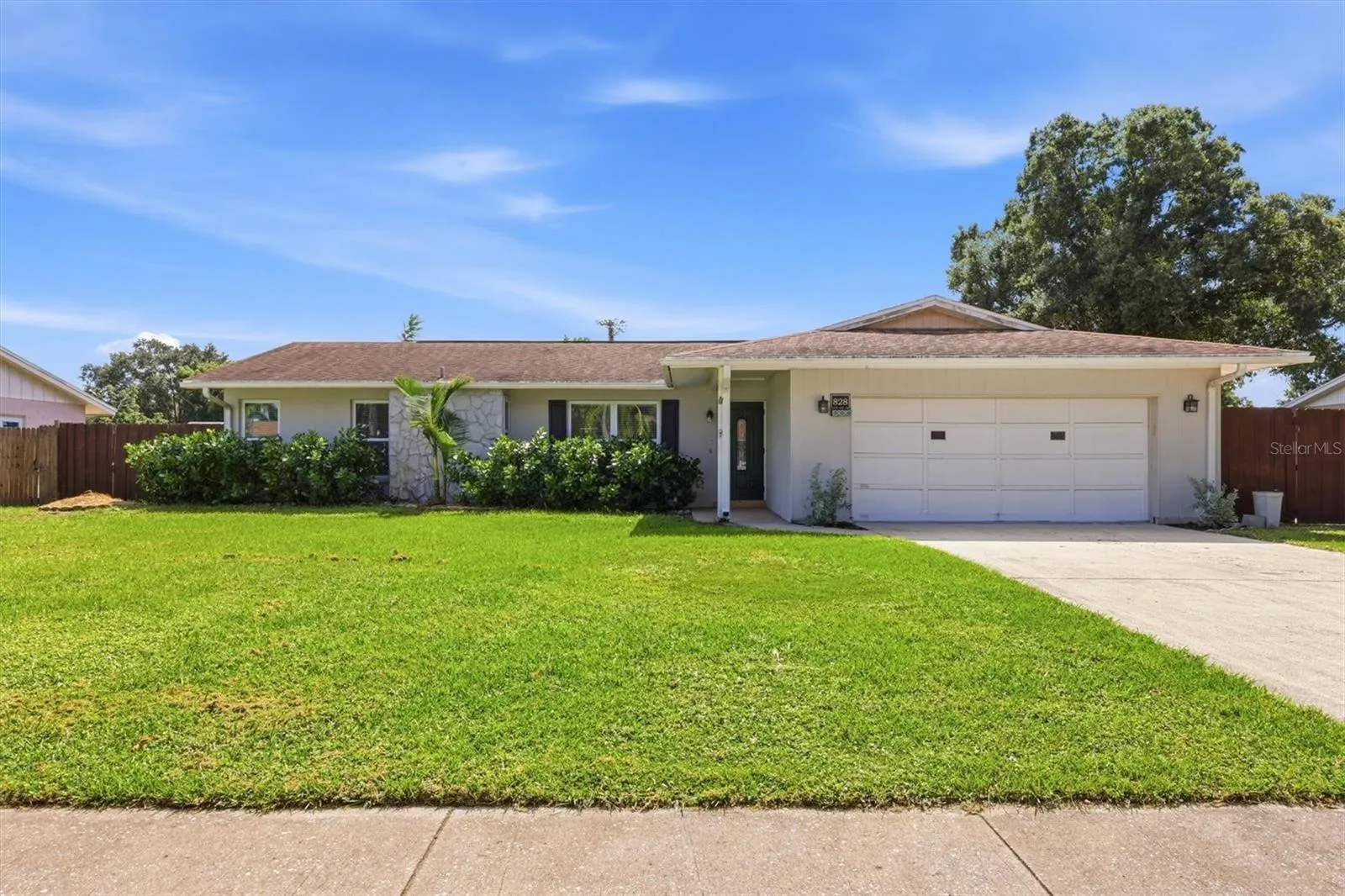 828 PONDEROSA PINE LN