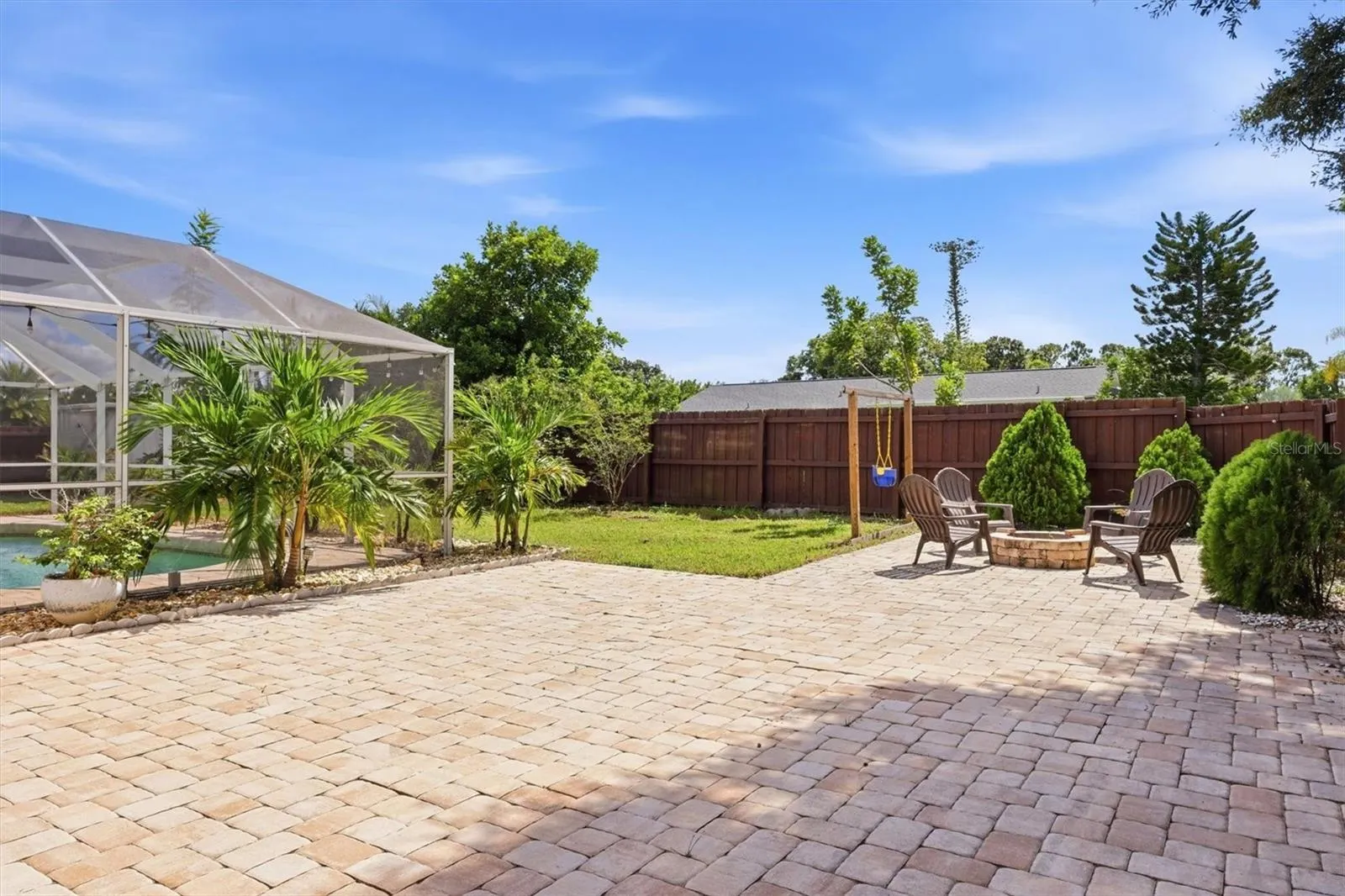 828 PONDEROSA PINE LN