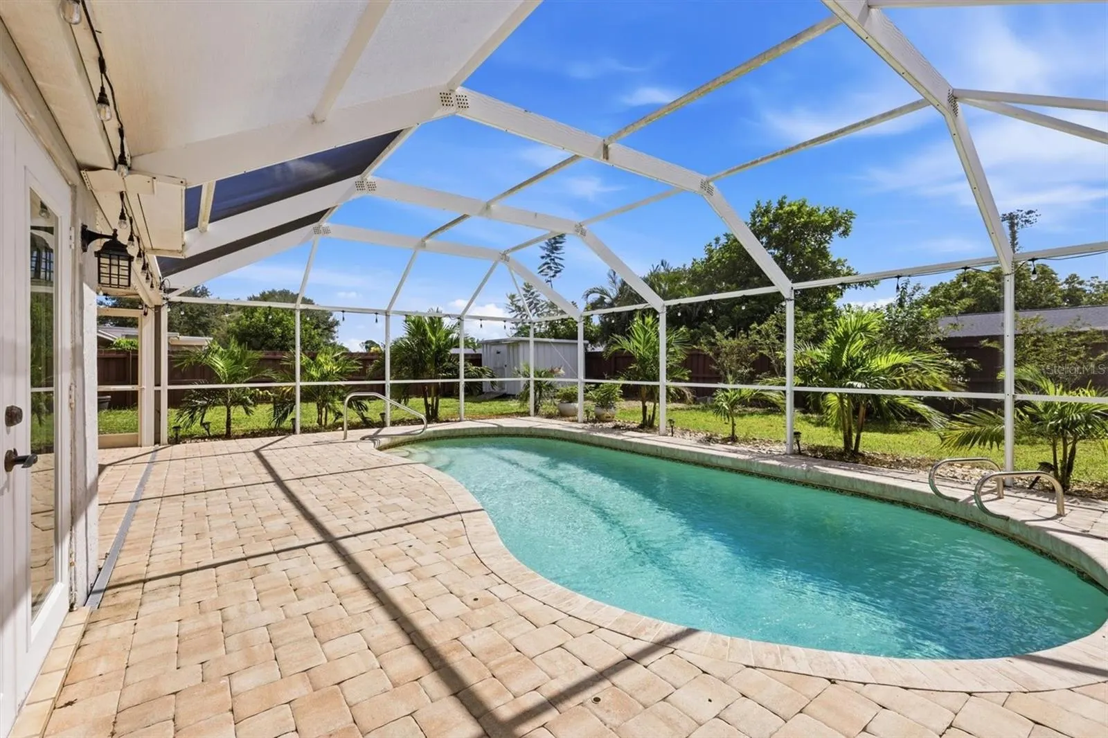 828 PONDEROSA PINE LN