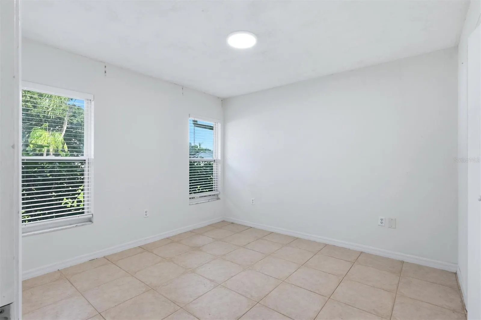 828 PONDEROSA PINE LN