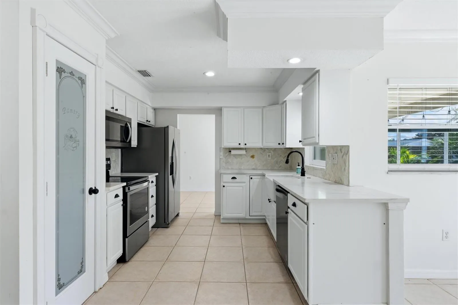 828 PONDEROSA PINE LN