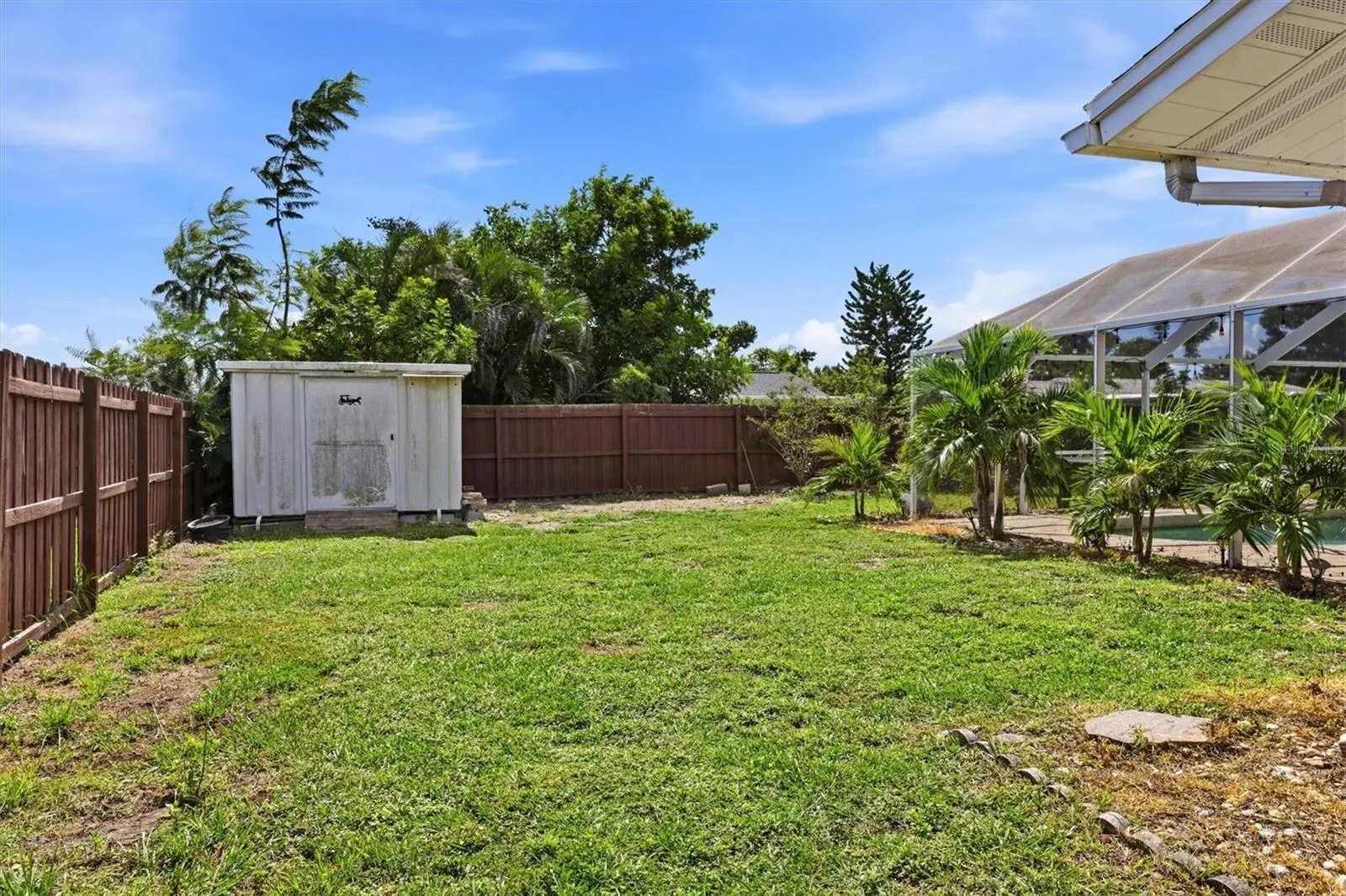 828 PONDEROSA PINE LN