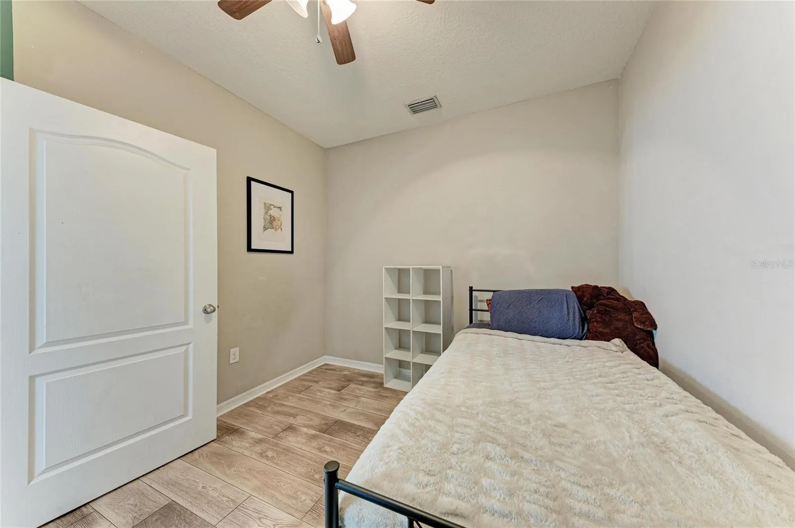 3129 ORIOLE DR #102 #102