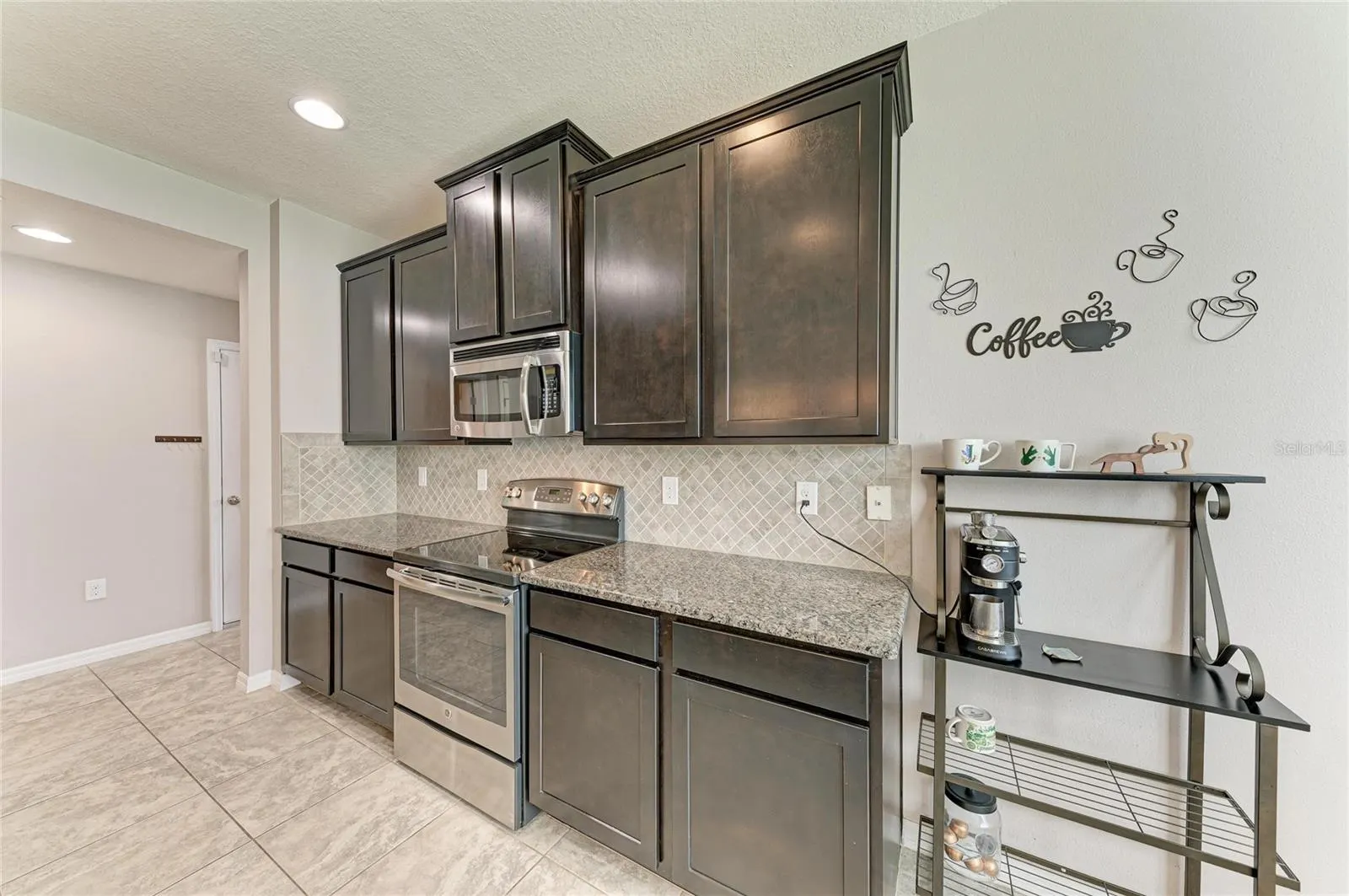 3129 ORIOLE DR #102 #102