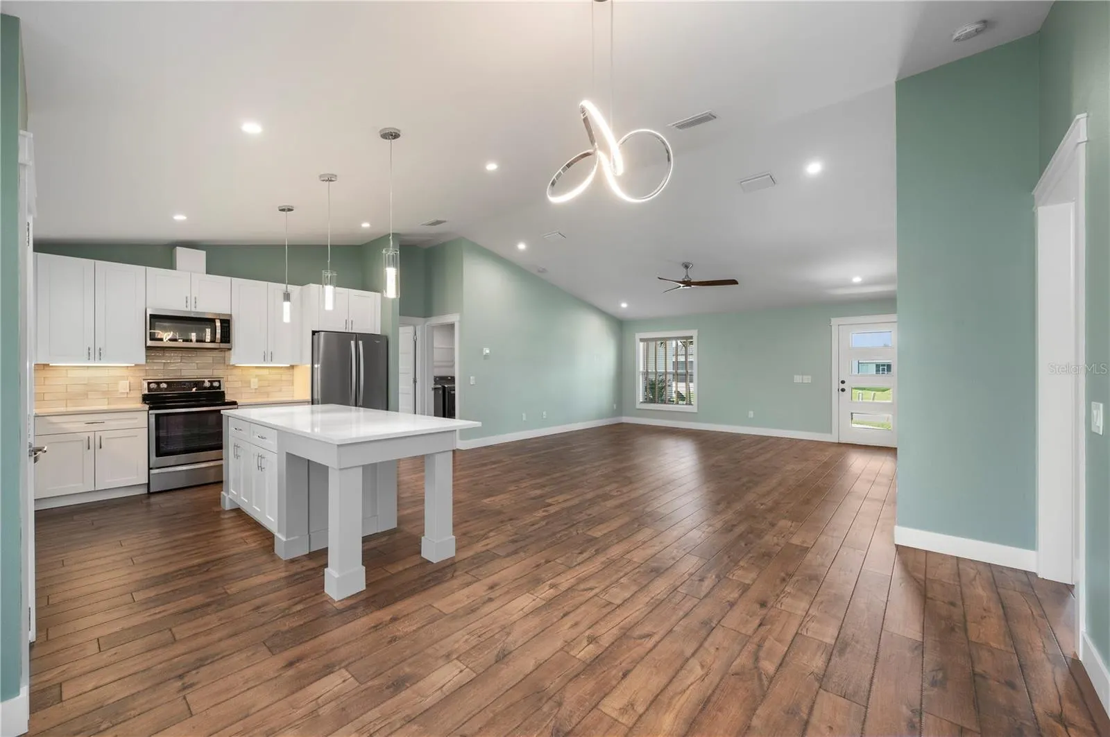 171 MARK TWAIN LN