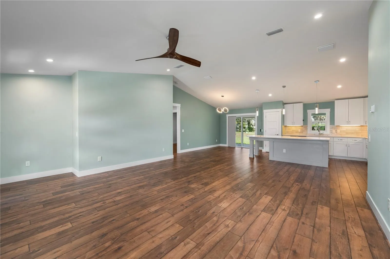171 MARK TWAIN LN