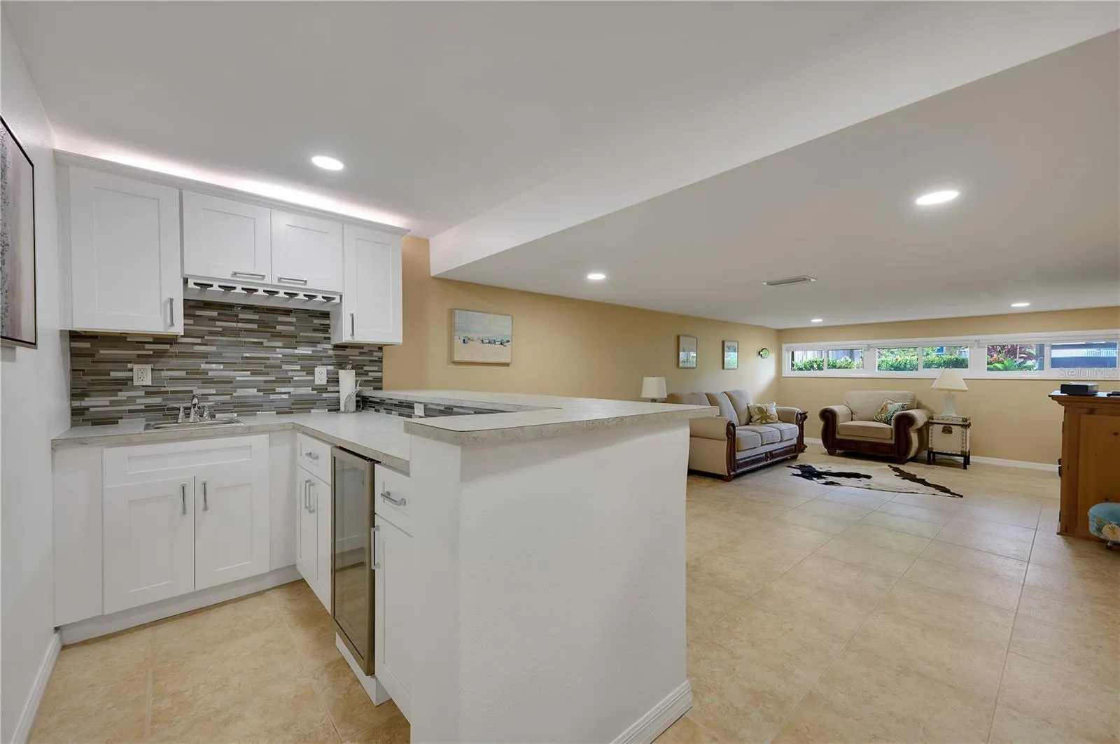 3803 E BAY DR #9 #9