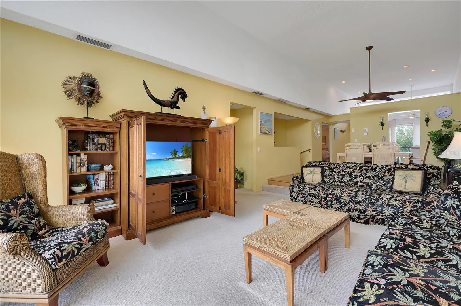 3803 E BAY DR #9 #9