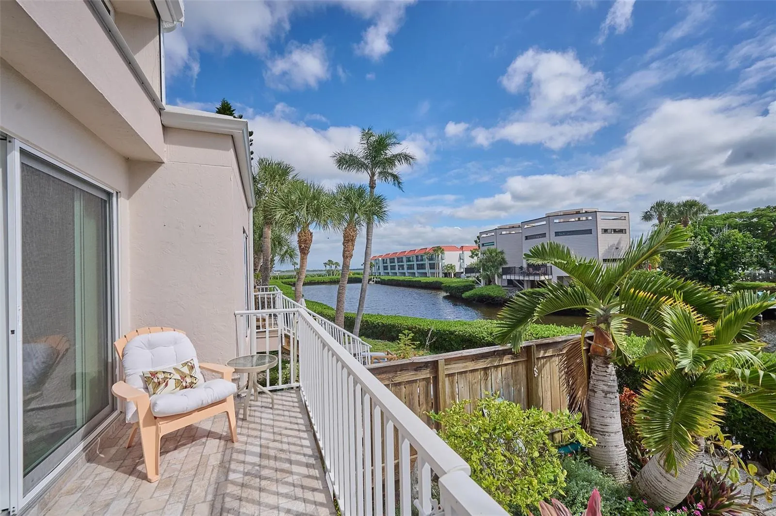 3803 E BAY DR #9 #9