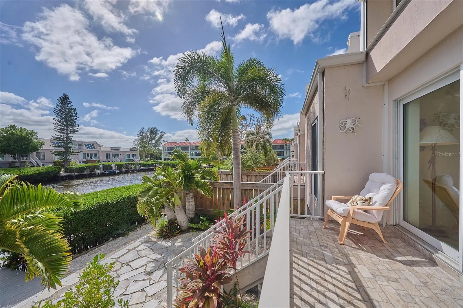 3803 E BAY DR #9 #9