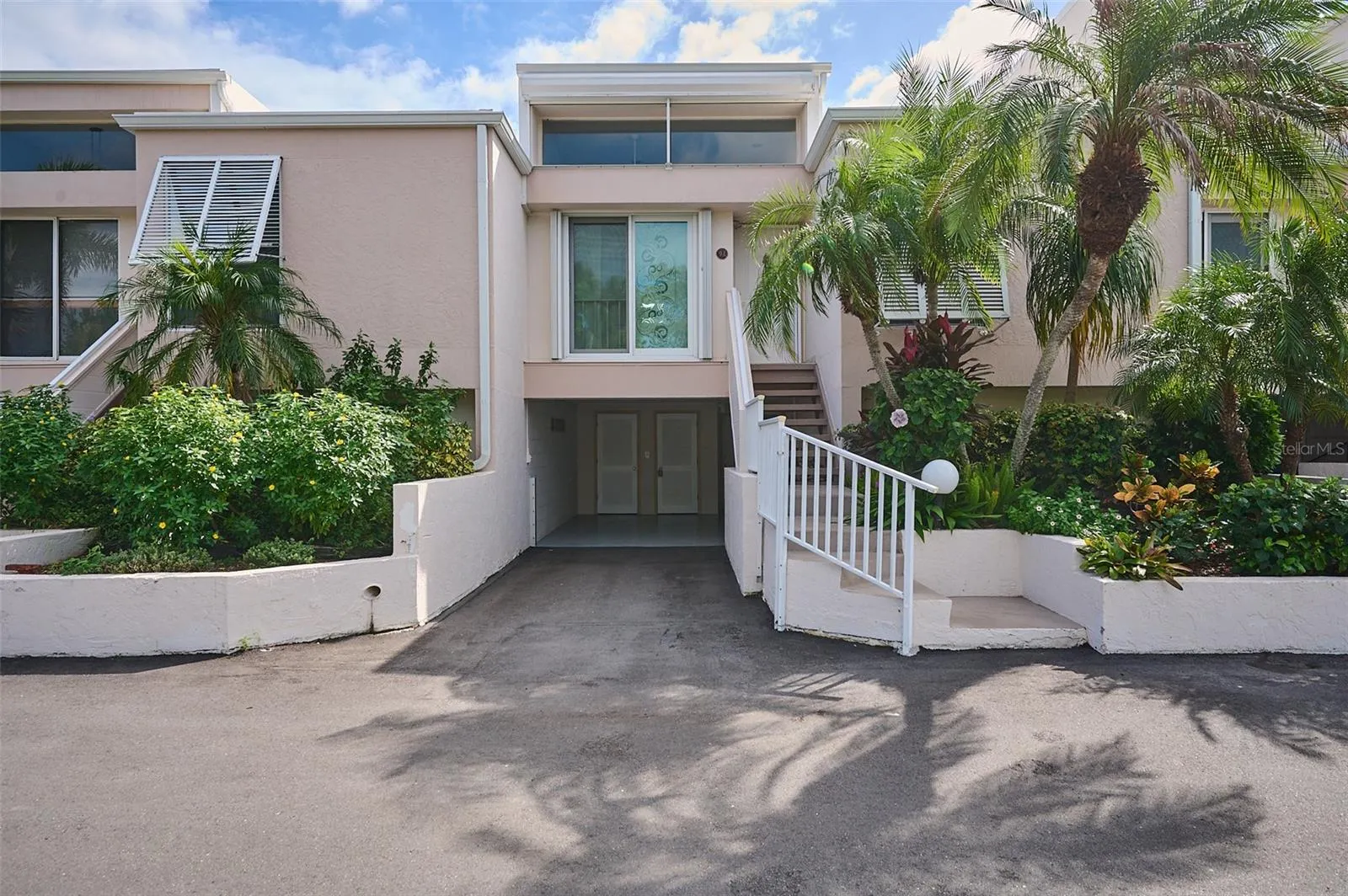3803 E BAY DR #9 #9