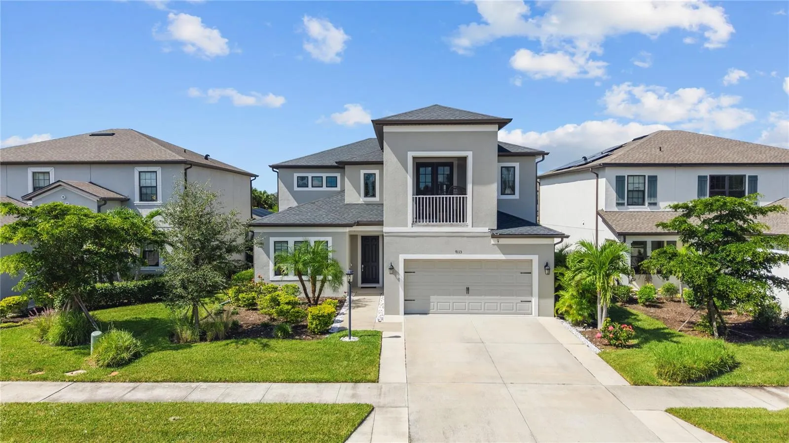 9113 LUNA LN