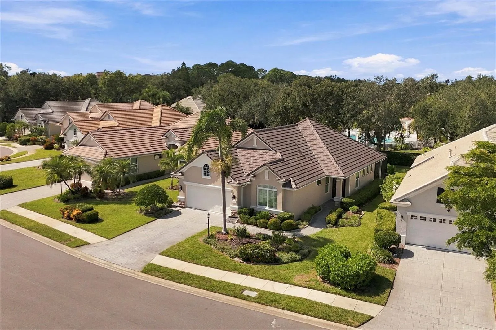 7808 HERITAGE CLASSIC CT