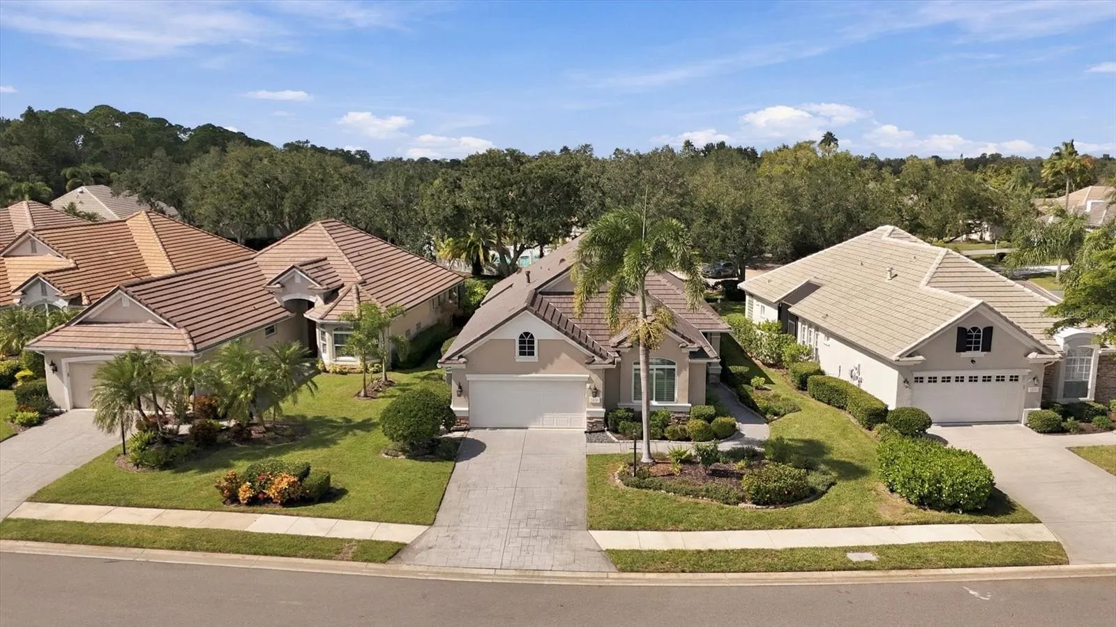 7808 HERITAGE CLASSIC CT