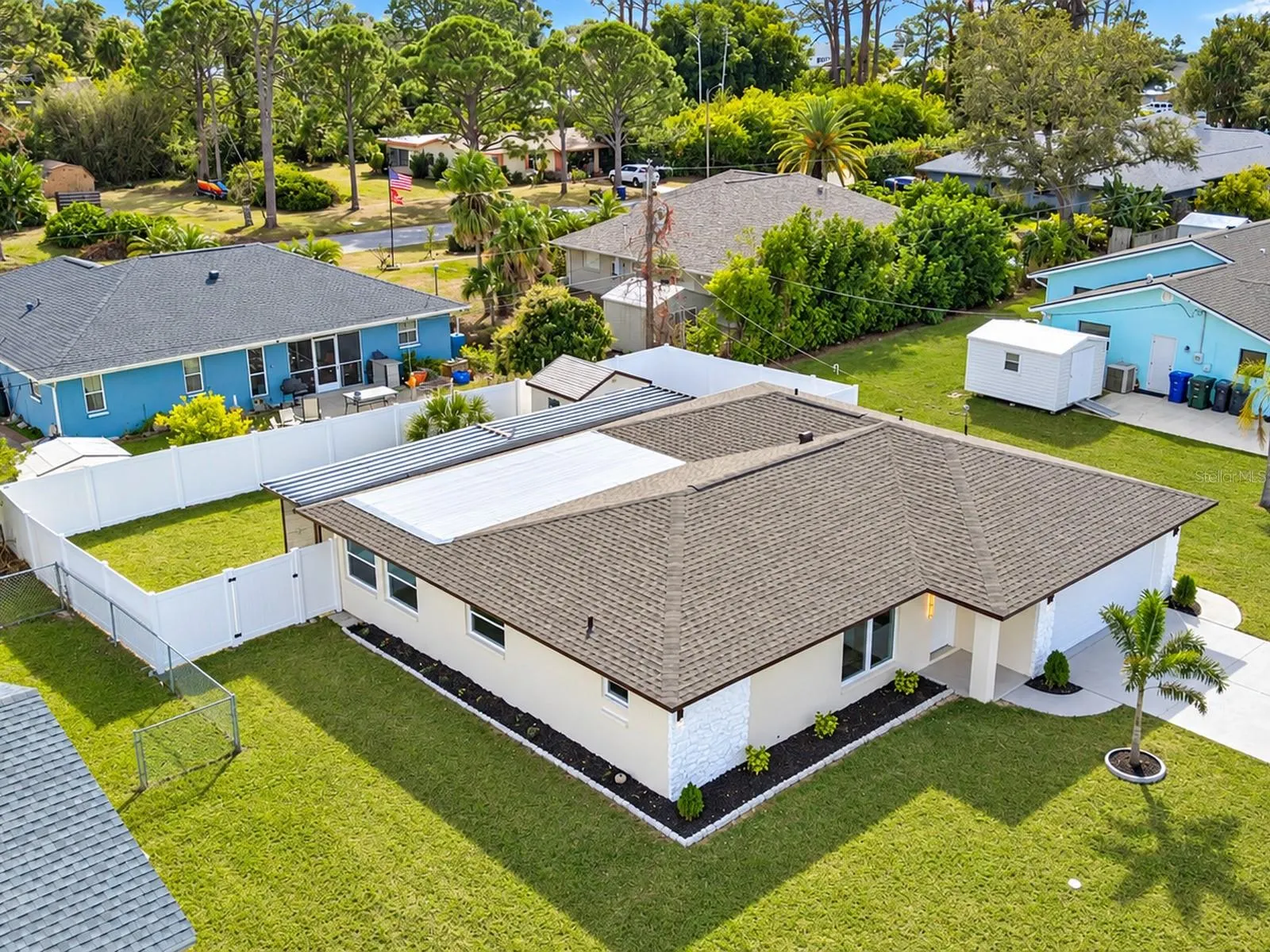 1461 ROYAL RD