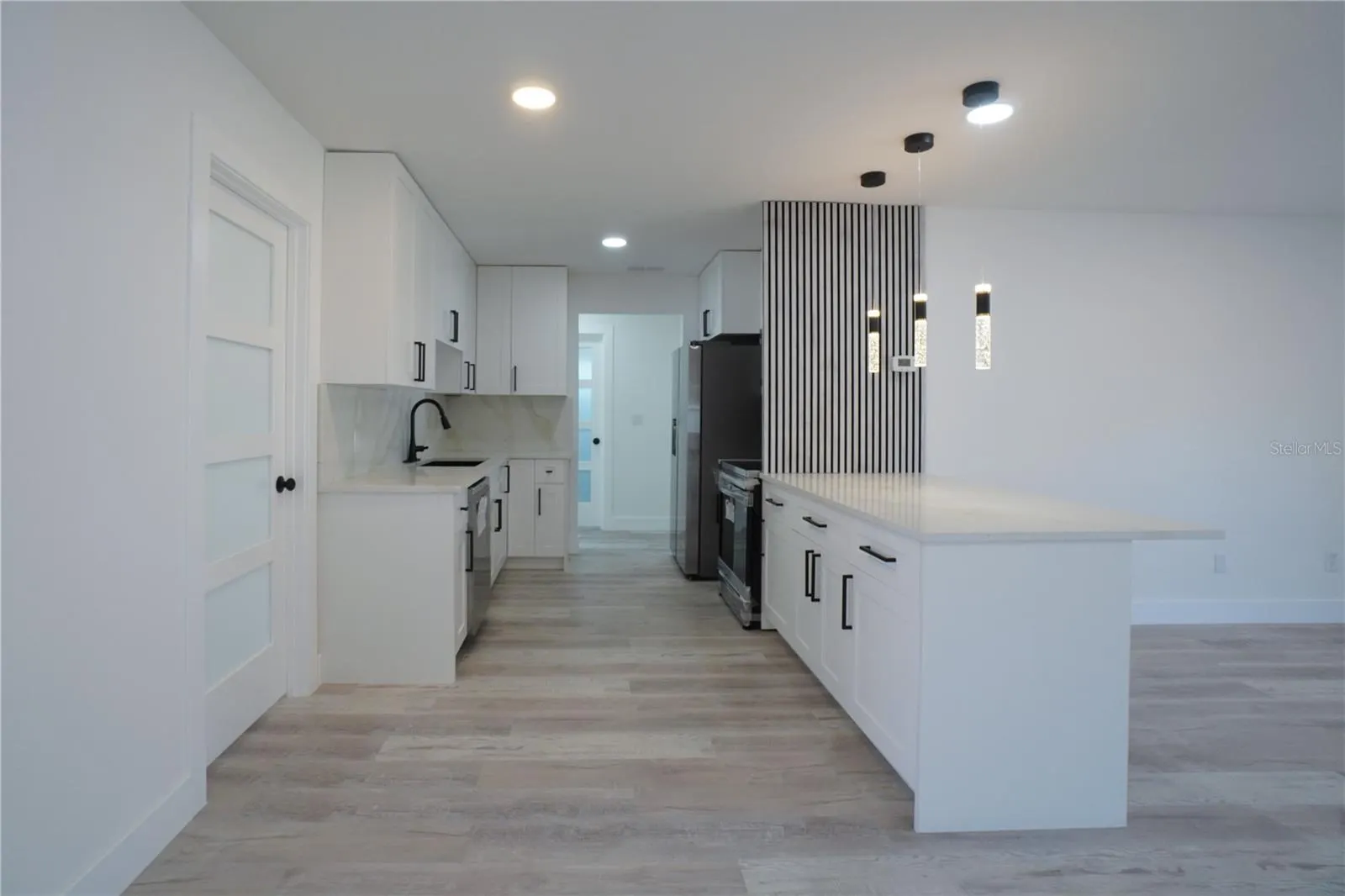 1461 ROYAL RD