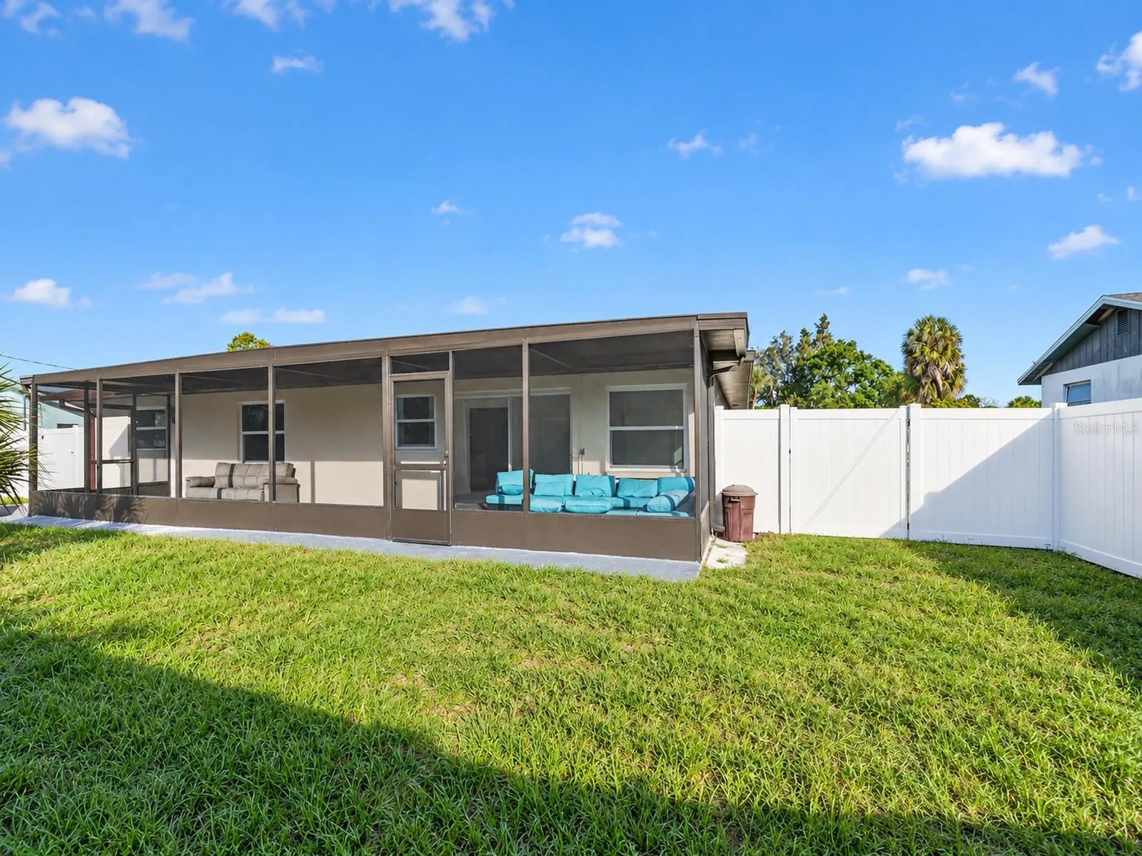1461 ROYAL RD