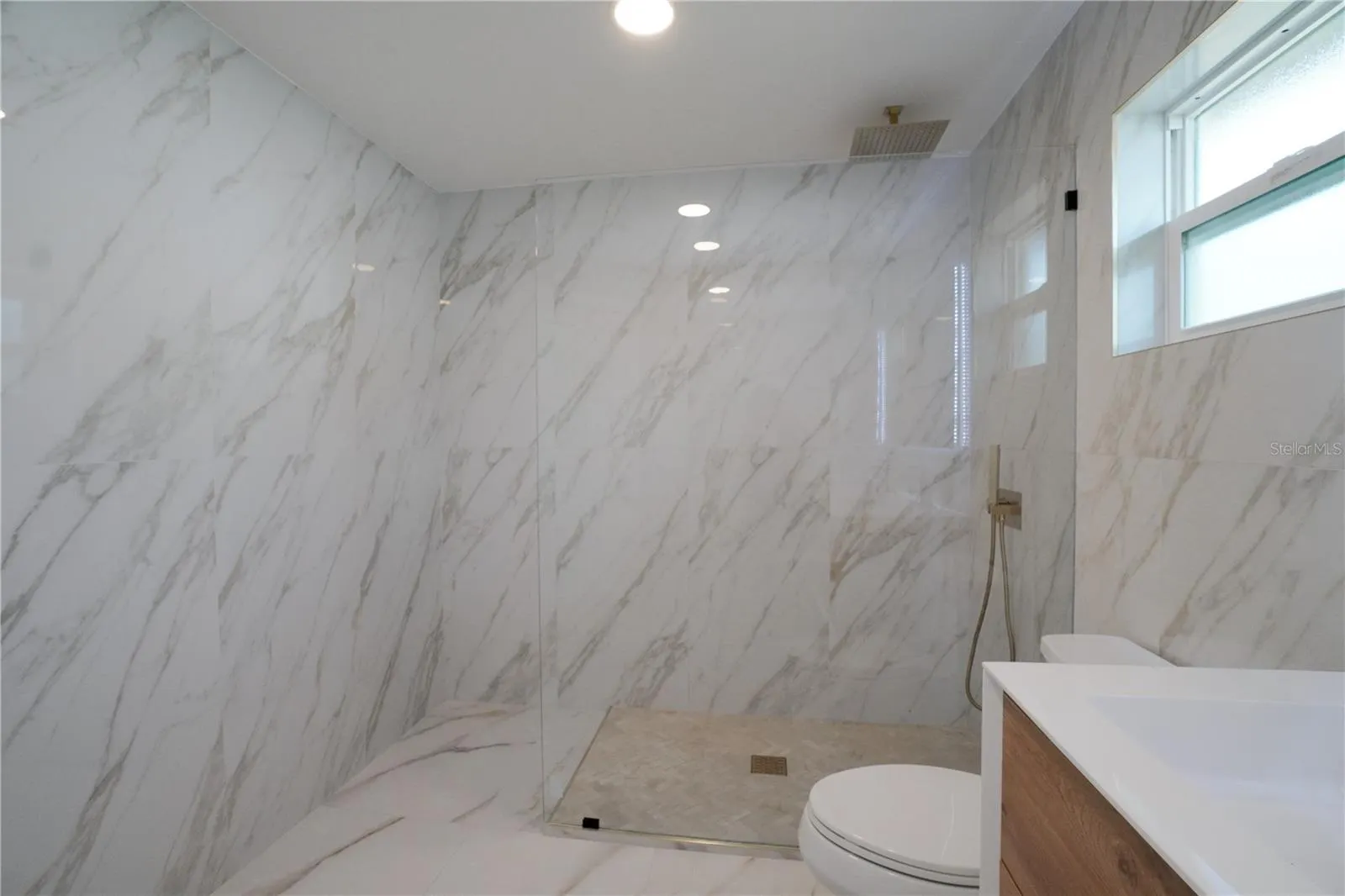 1461 ROYAL RD