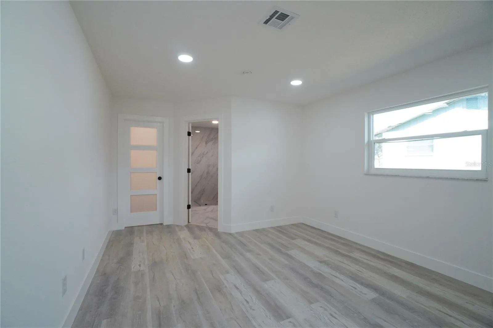 1461 ROYAL RD